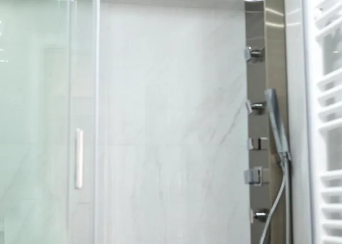 アパート Oasis ブアルコス